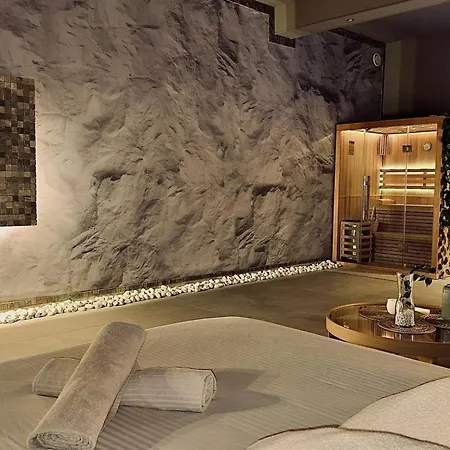 Breath47spa - Private White Jacuzzi & Sauna In Apartmán Marbella